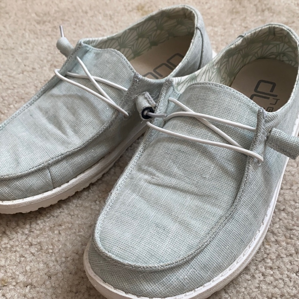 Mint green hey dudes